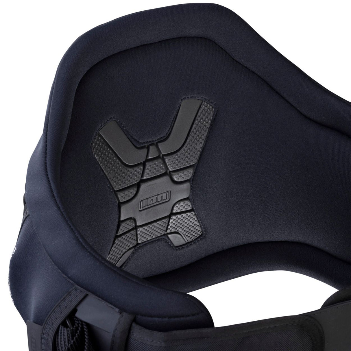 ION Rival Kite Trapez Herren 2026, Schwarz, Neopren, Detailansicht Bauchbereich mit gepolstertem Design