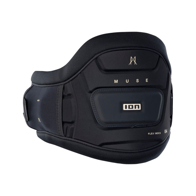 ION Muse Windsurf Trapez Damen 2026, schwarz, Frontalansicht, gepolstertes Neopren-Trapez mit Logo und Taschen