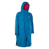 ION Storm Coat Unisex 2026 in Blau mit Kapuze und magentafarbenem Futter, Frontansicht