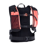 ION Explorer Bag 2026 Rucksack schwarz mit korallenrot Taschen und Netzrücken, Frontalansicht