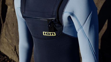 ION Capture 4/3 Front Zip junior Neoprenanzug in Blau mit Frontverschluss, Detailansicht Oberkörper