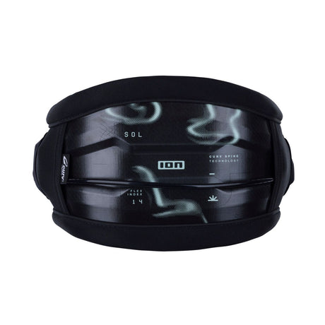 ION Sol Curv 2026 Trapez schwarz mit Wabenstruktur, Frontansicht, Kite-Waist mit ION-Branding