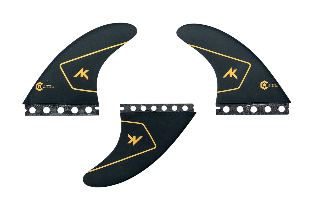 AK FIN STAPLE CARBON MEDIUMTHRUSTER SET 2026