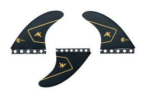 AK FIN STAPLE CARBON MEDIUMTHRUSTER SET 2026
