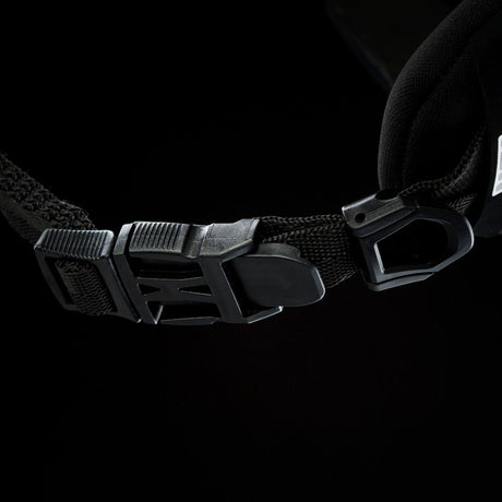 ION Collision Vest Element Side Zip 2026 schwarz mit Seitenverschluss, Detailansicht Gurt