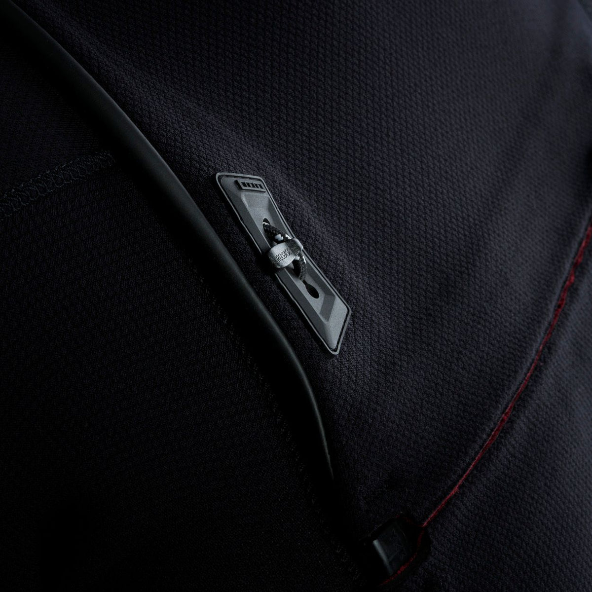 ION Collision Vest Element Side Zip 2026 schwarz mit Seitenreißverschluss Detail Nahansicht