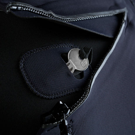 ION Collision Vest Element Side Zip 2026 schwarze Schutzweste mit Seitlichem Reißverschluss, Detailaufnahme