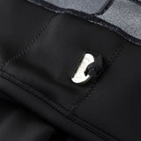 ION Collision Vest Element Side Zip 2026 schwarze Prallschutzweste mit Seitenreißverschluss, Detailaufnahme des Verschlusses