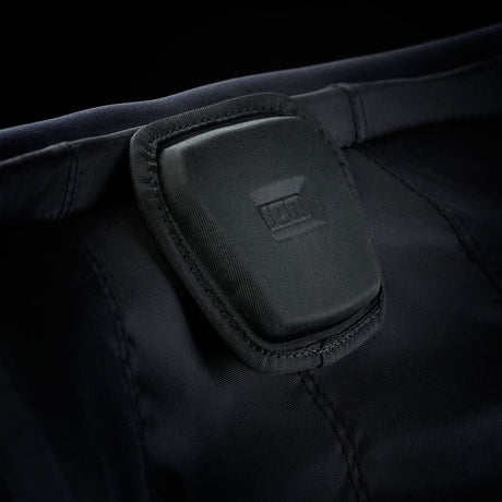 ION Collision Vest Element Side Zip 2026, schwarze Prallschutzweste mit Seitenreißverschluss, Detailansicht