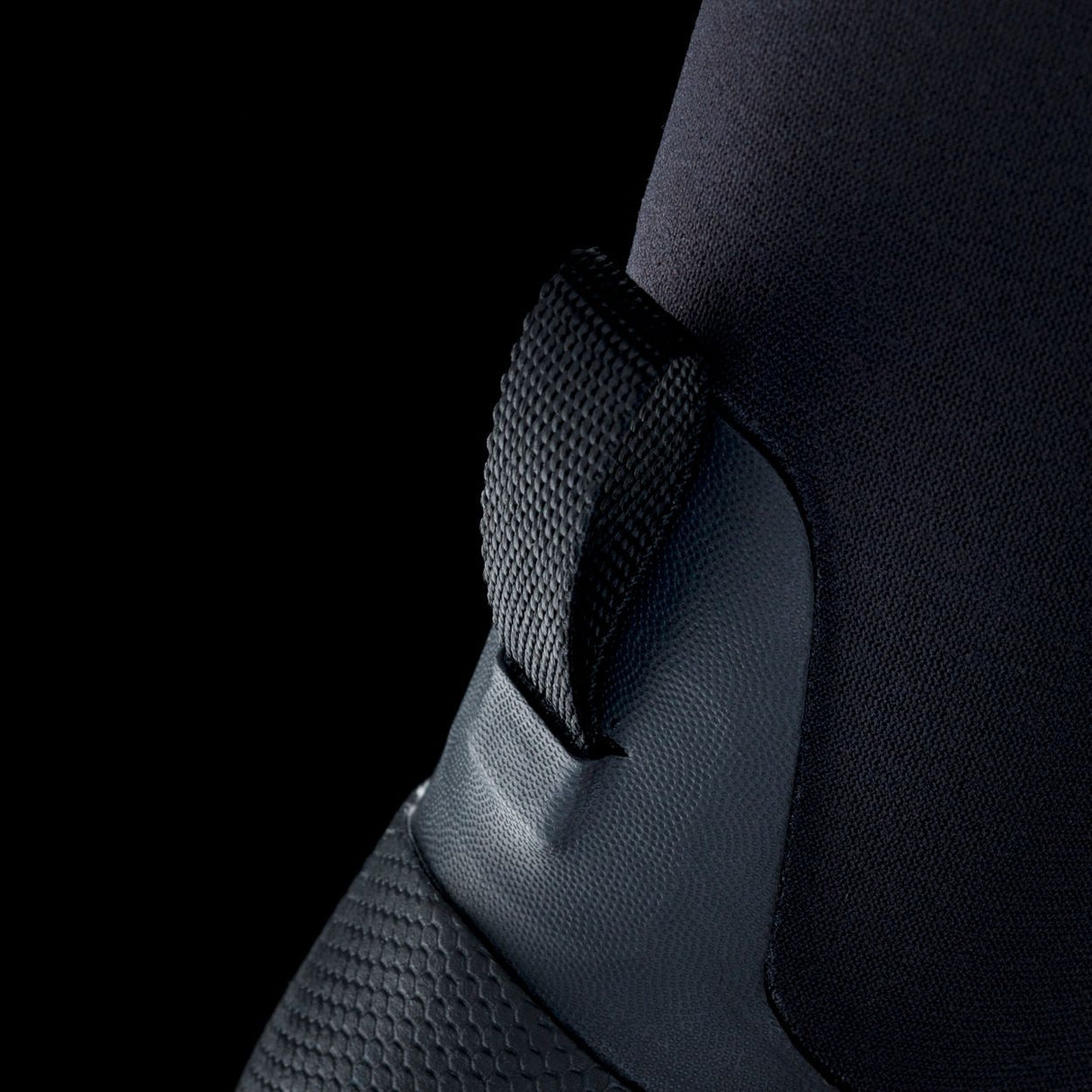 ION Collision Vest Element Side Zip 2026, dunkelblau, Detailansicht Seitenkonstruktion mit Reißverschluss und Polsterung