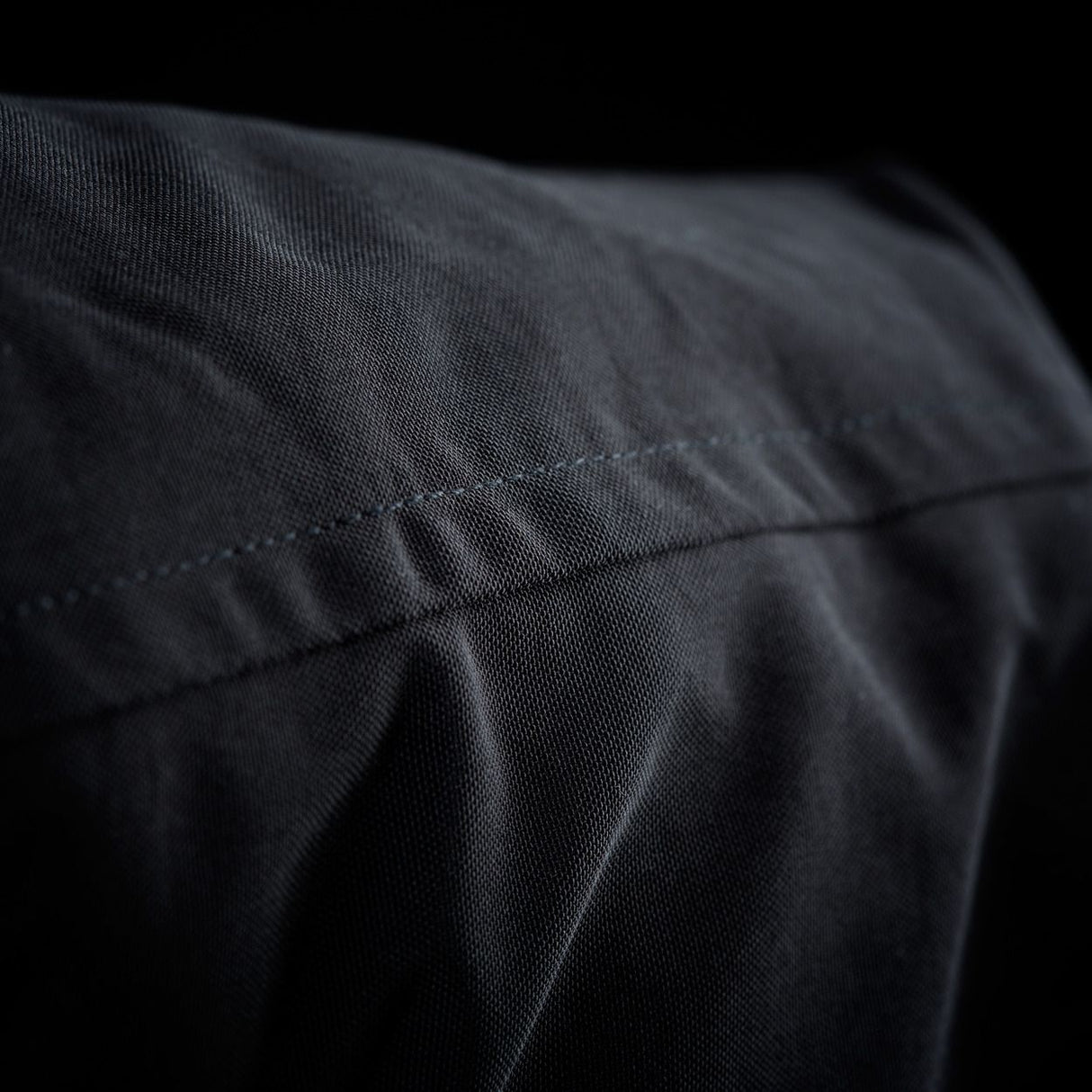 ION Collision Vest Element Side Zip 2026 in Schwarz, Seitenansicht mit Seitlichem Reißverschluss Detail