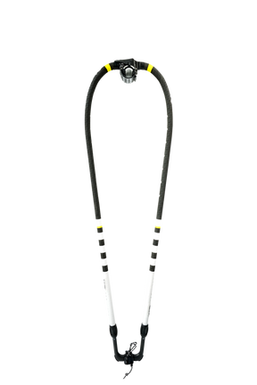 GA Booms 100% Carbon Wave 2026 Waveboardboom schwarz-weiß mit gelben Akzenten, Carbonfaser, Frontansicht