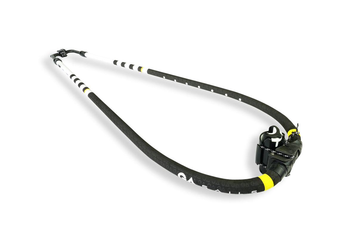 GA Booms 100% Carbon Wave 2026 Waveboardboom mit schwarzem Carbon-Schaft und gelben Akzenten