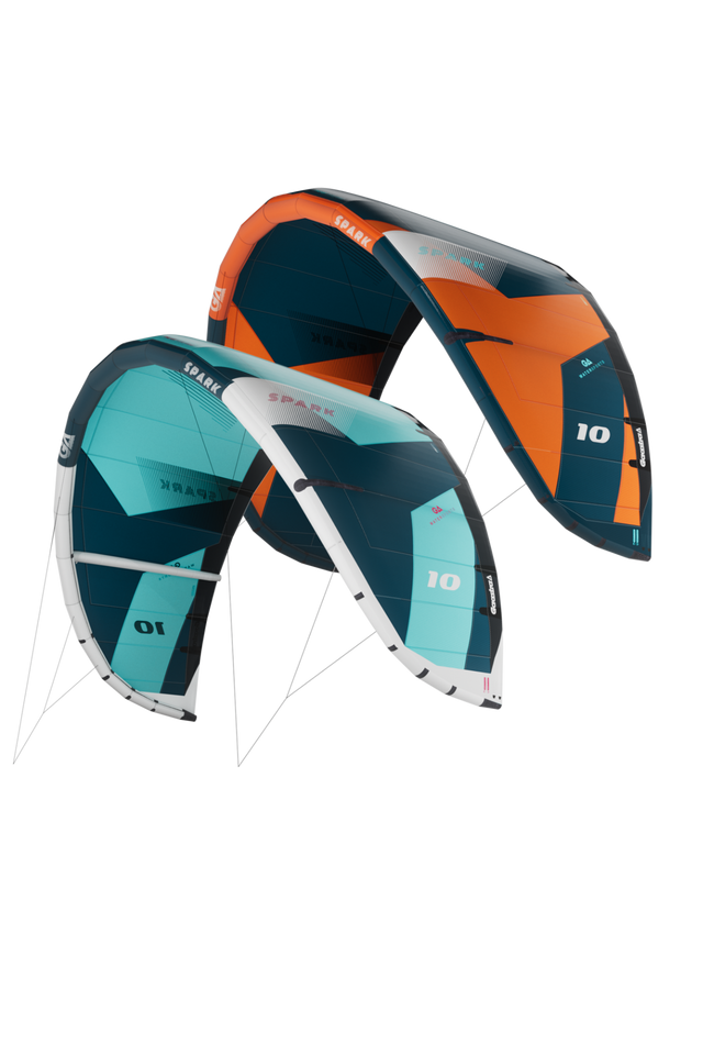 GA-Kites Spark 2026 Lenkdrachen in Türkis und Orange mit weißen Streben, Frontalansicht