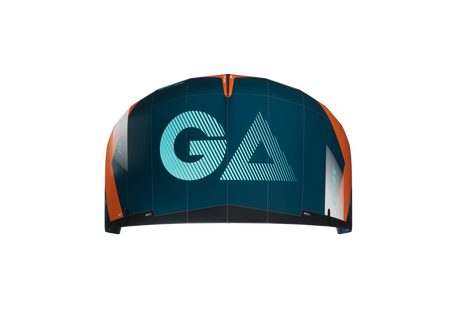 GA-Kites Spark 2026 Kitesegel, dunkelblau mit orange und weißen Akzenten, Frontalansicht