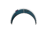 GA-Kites 2026 ONE Lenkdrachen in Dunkelblau und Weiß, Frontansicht, modernes Design mit aerodynamischer Form