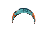 GA-Kites Pure 2026 Kitesurfing-Kite in Blau-Orange, Frontalansicht mit charakteristischem Bogendesign