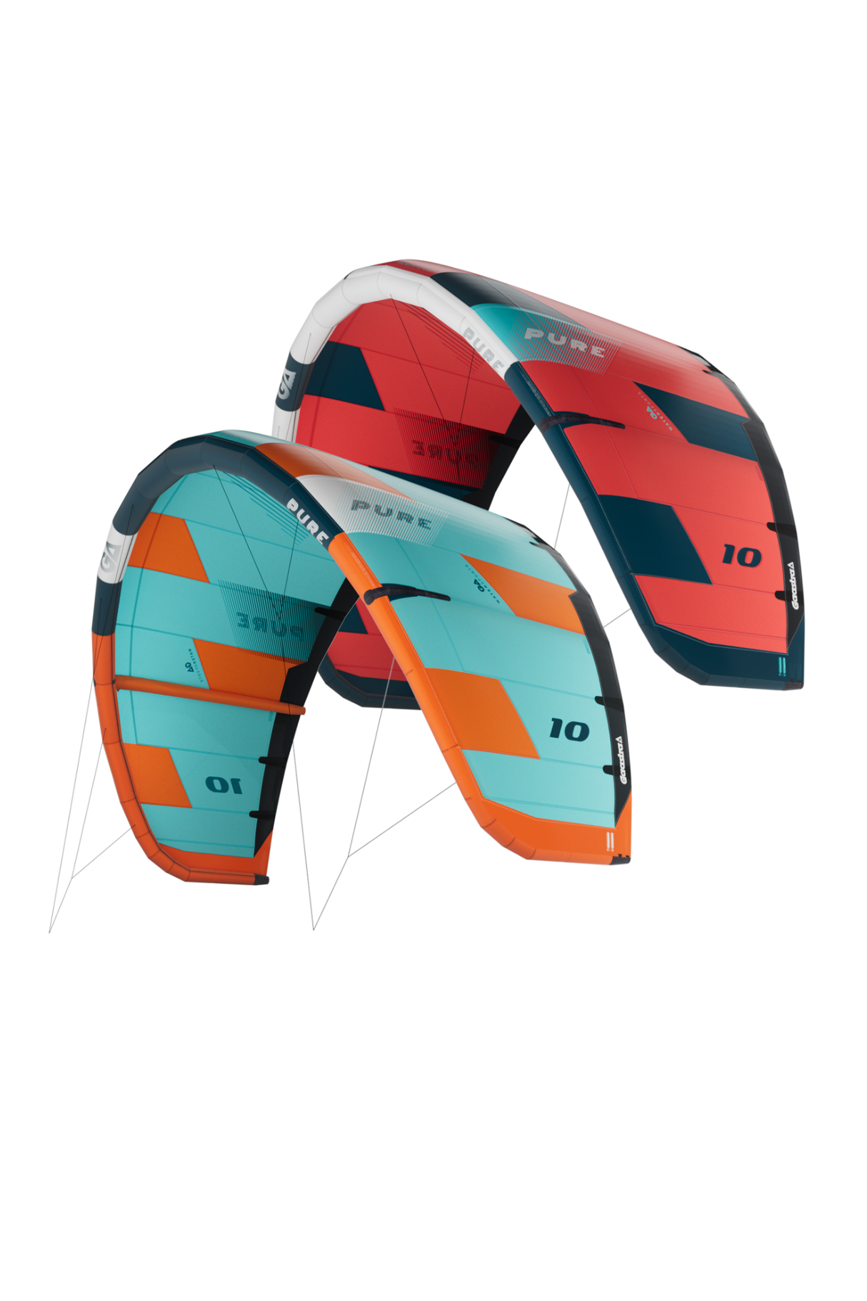 GA-Kites Pure 2026 Kitesegel rot und blau mit orangefarbenen Streifen, Frontalansicht zweier Lenkdrachen nebeneinander