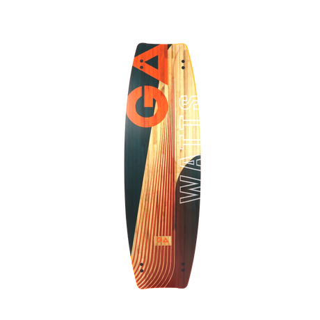 GA Watts Kiteboard 2026 in Orange und Schwarz mit Holz-Optik, Draufsicht auf das Board mit sichtbarem Design und Finnen-Slots