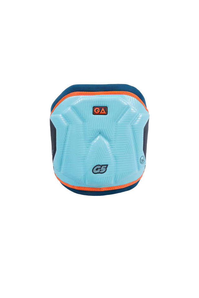GA G5 PRO Waist Harness LTD 2026 in Hellblau mit dunkelblauen und orangefarbenen Akzenten, Frontalansicht