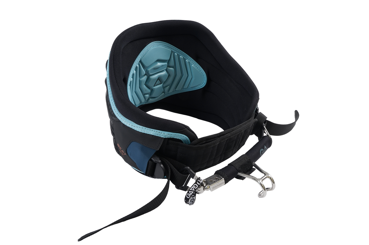 GA BEAT Waist Harness LTD 2026 schwarz-blau mit Polsterung, Frontansicht, Kitesurfing-Ausrüstung