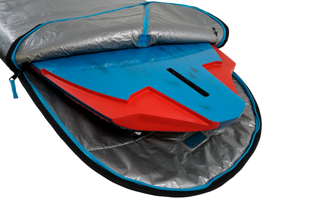 GA Windsurf Light Board Bag 2026, blau-rot, geöffnet mit Windsurf-Board, seitliche Ansicht
