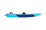 Tabou 2026 Pocket Wing Foil MTE, hellblau mit dunkelblauem Mittelbereich, Seitenansicht des Tragflügels mit zwei Befestigungspunkten