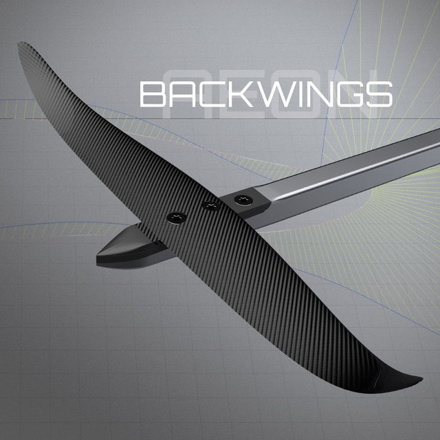 Patrik AEON Backwings Kitewing mit schwarzem Carbon-Gestell und grauen Segeln, Detailansicht der aerodynamischen Flügelkonstruktion