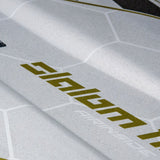 Patrik Slalom AirInside V2 Windsurfboard, weiß mit goldenen Details, Detailansicht des Boards von oben