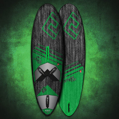 Patrik Air Style Gen2 Wakeboard in Schwarz und Grün, Draufsicht mit geometrischen Mustern und X-Design