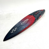 CHASE DW-R Downwind Racing Board in Rot und Schwarz, Draufsicht auf weißem Hintergrund