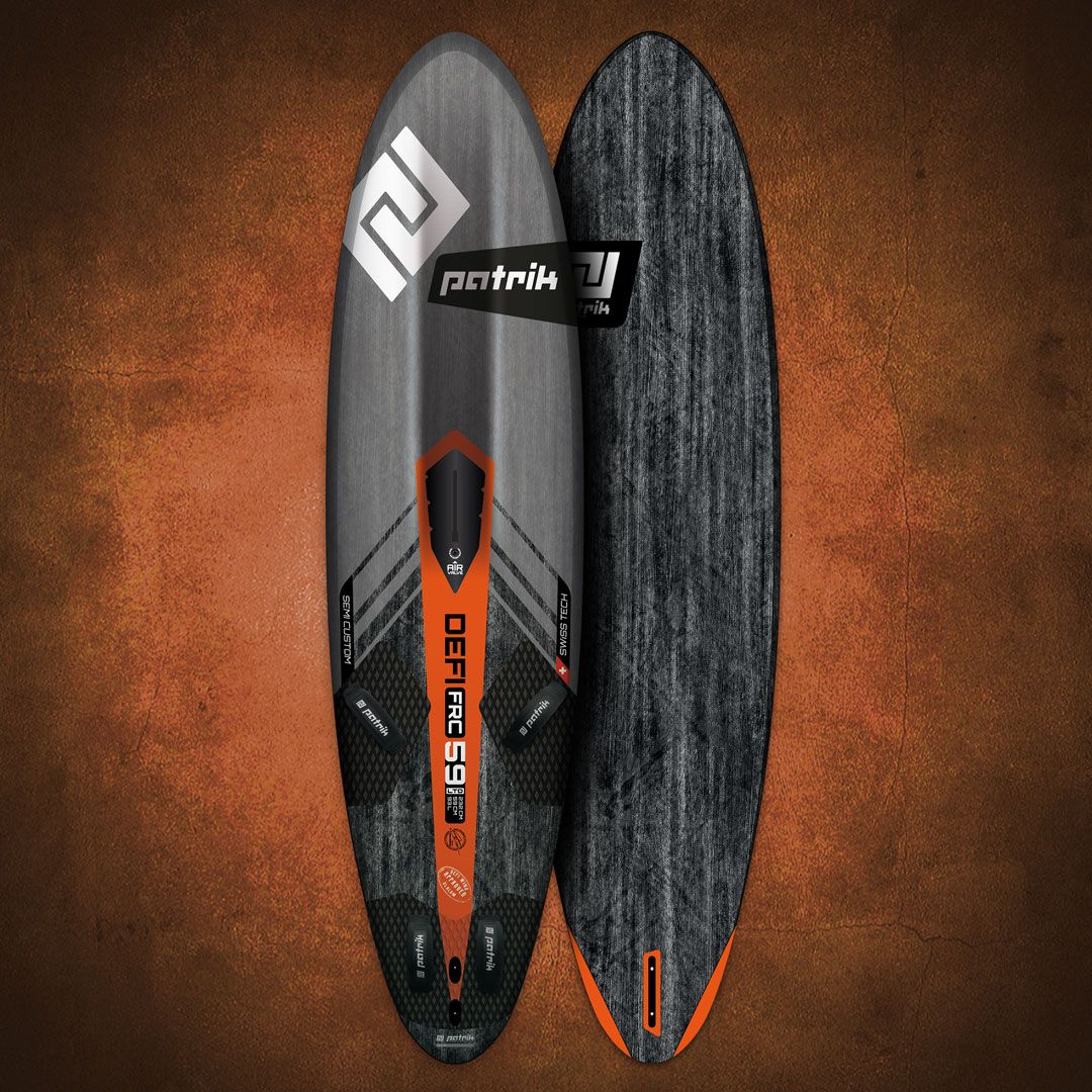 Patrik DEFI FRC Kiteboard, grau-schwarz mit rotem Design, Carbon-Konstruktion, Draufsicht Vorder- und Rückseite