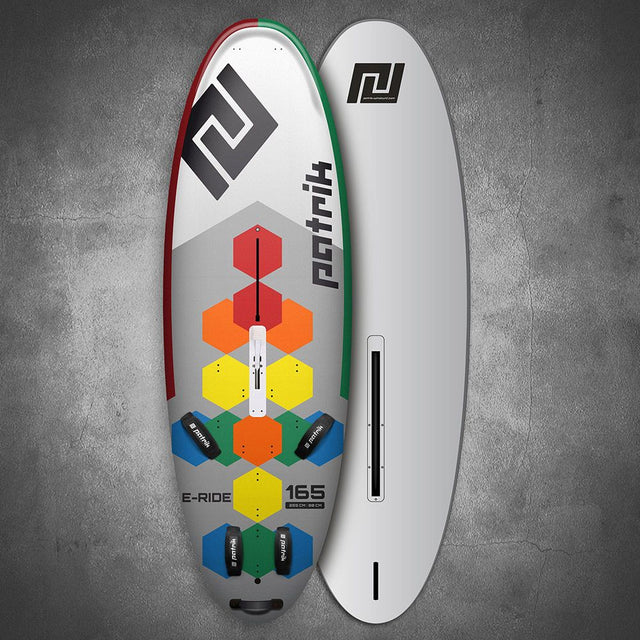Patrik E-Ride Elektro-Kiteboard weiß mit farbigen Pads, Draufsicht und Seitenansicht