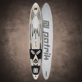 Patrik Speed40 AirInside Freestyle-Wakeboard in Weiß mit schwarzen und goldenen Designelementen, Draufsicht und Seitenansicht