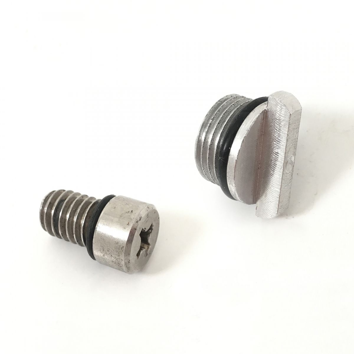Patrik Airvalve Verschlussventil aus Metall, Gewinde und Dichtung, Produktansicht von vorne