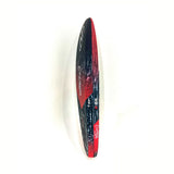 Chase WB-R Wingfoil Raceboard in Schwarz und Rot, Seitenansicht des schmalen Performance-Boards
