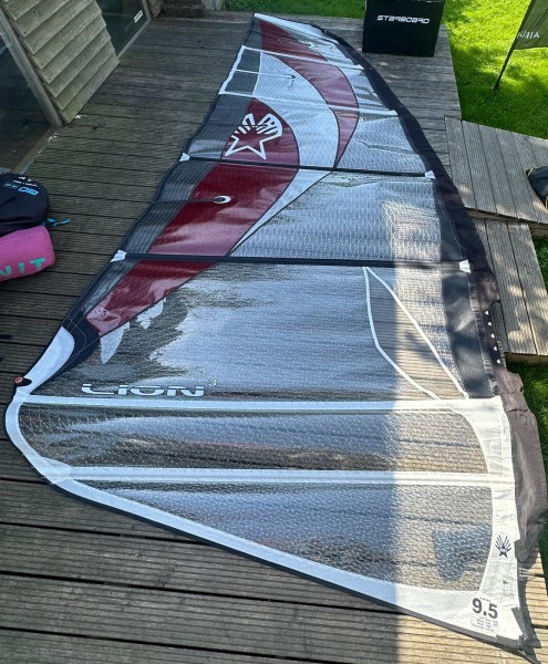 Ezzy Sails Lion 9.5 (gebraucht)
