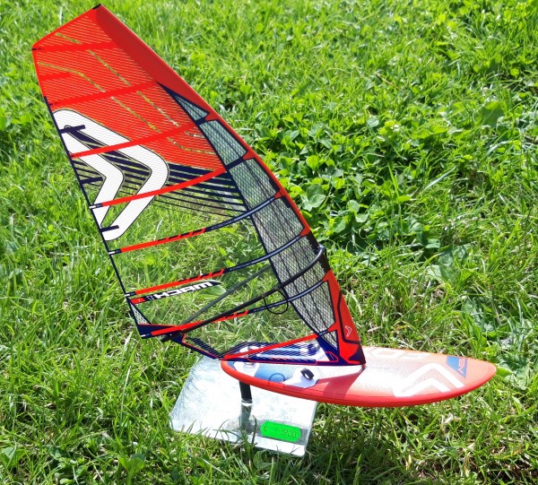 Modell-Surfer Severne-SV Fox
